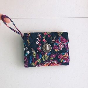 Vera Bradley Wrislet NWOT